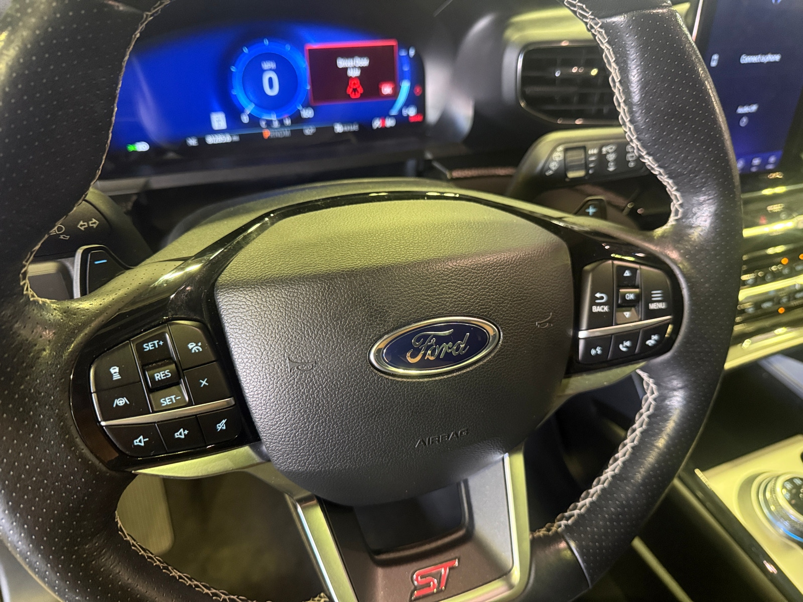 Thumbnail: 2022 Ford Explorer - 3