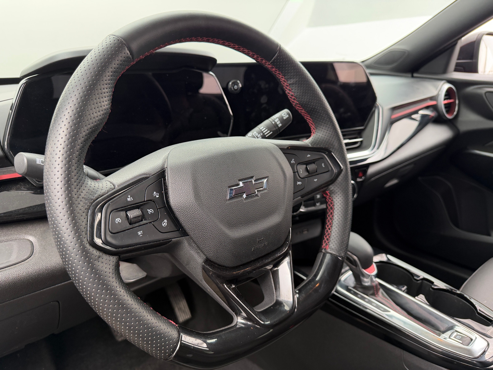 Thumbnail: 2024 Chevrolet Trax - 4