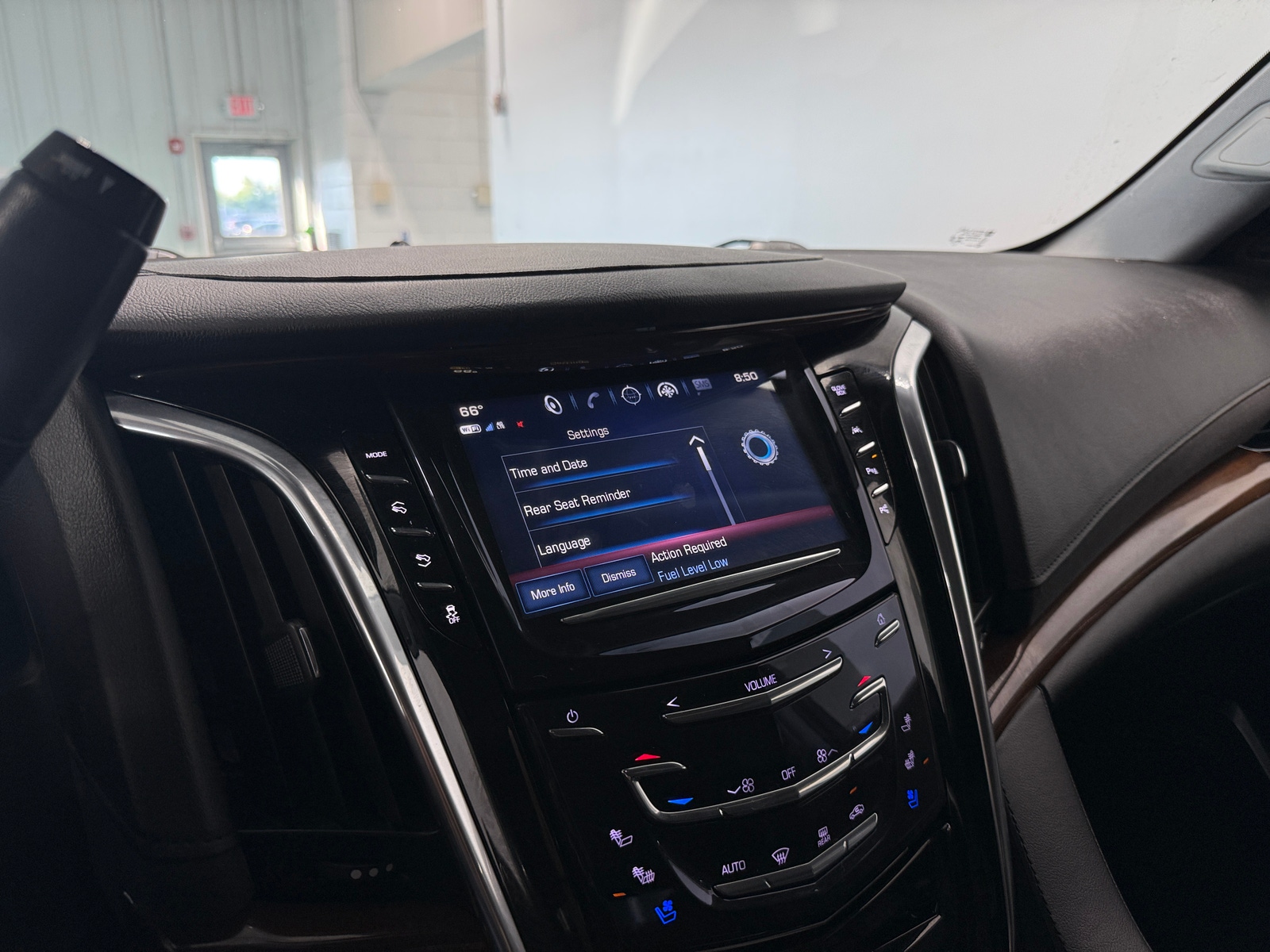 Thumbnail: 2020 Cadillac Escalade - 3
