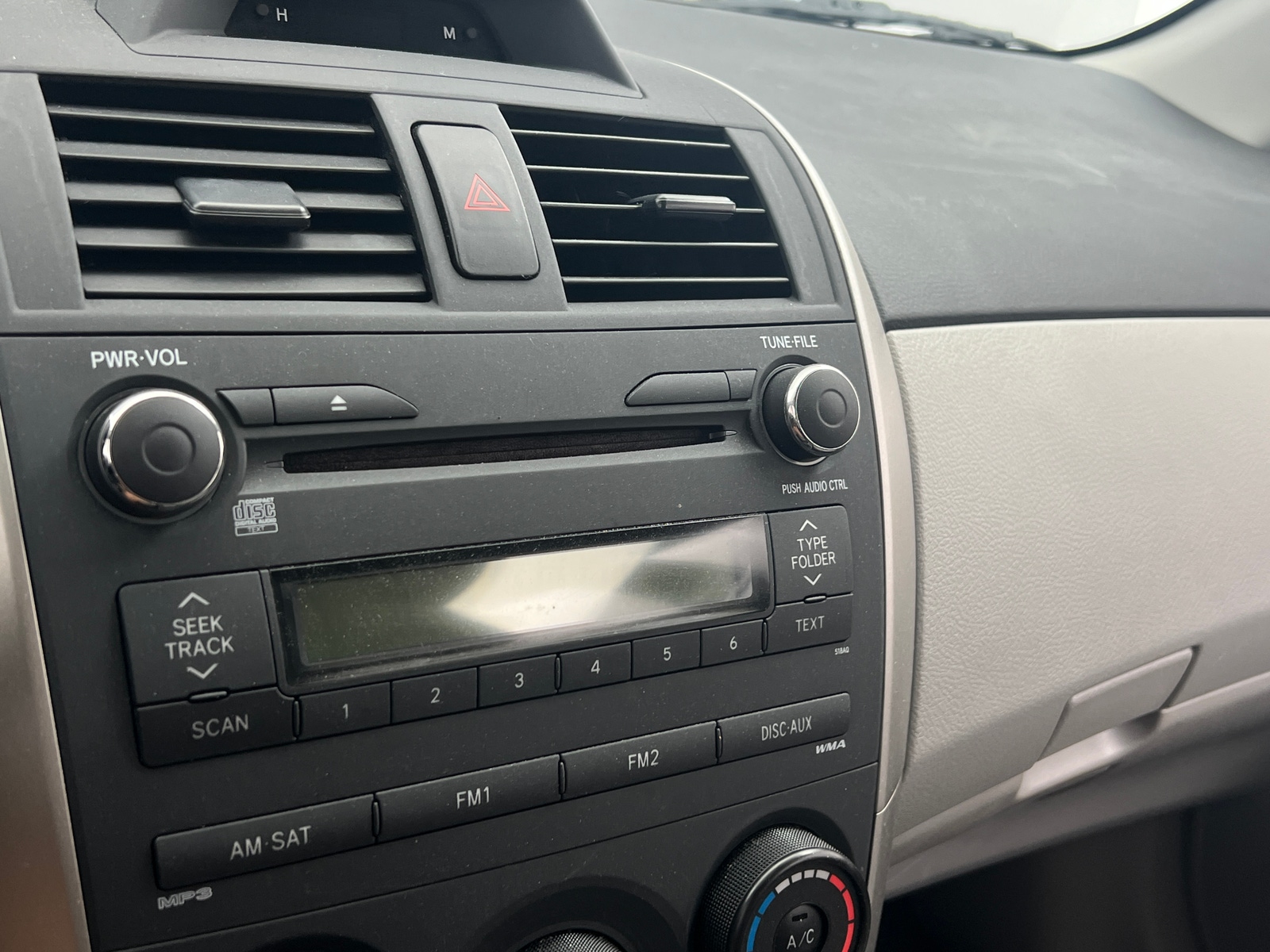 Thumbnail: 2013 Toyota Corolla - 4
