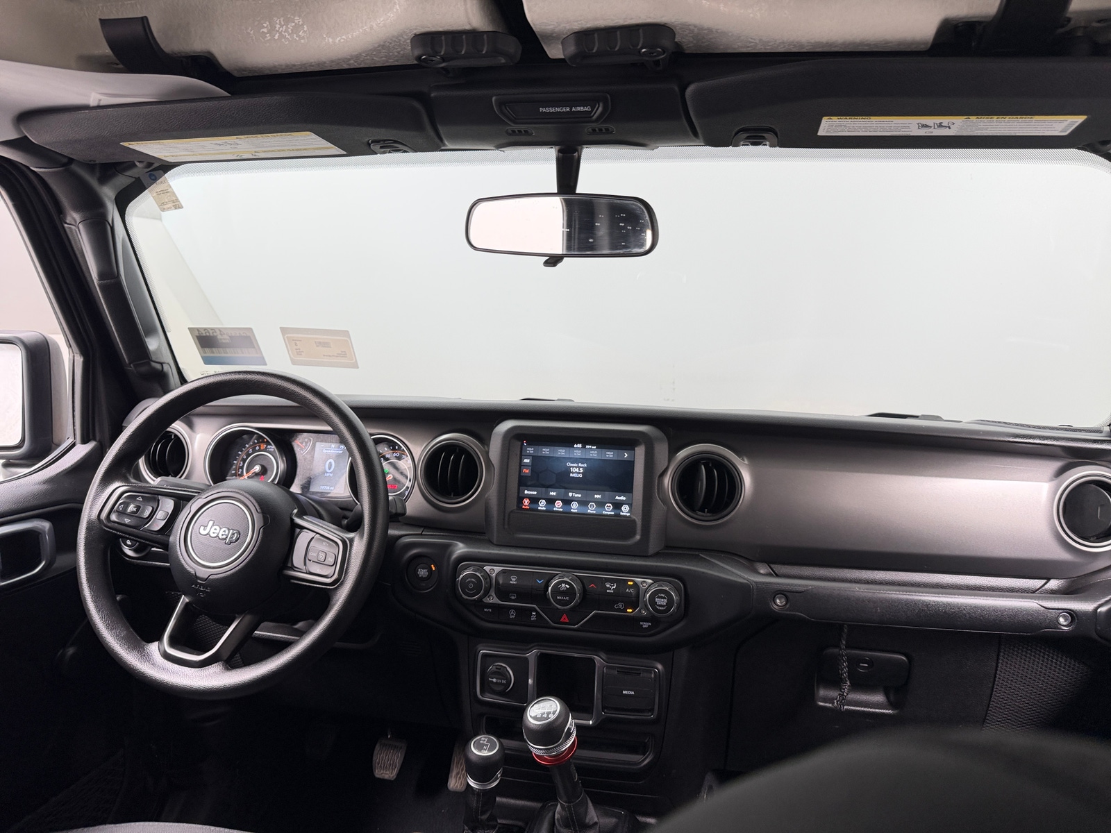 Thumbnail: 2023 Jeep Gladiator - 3