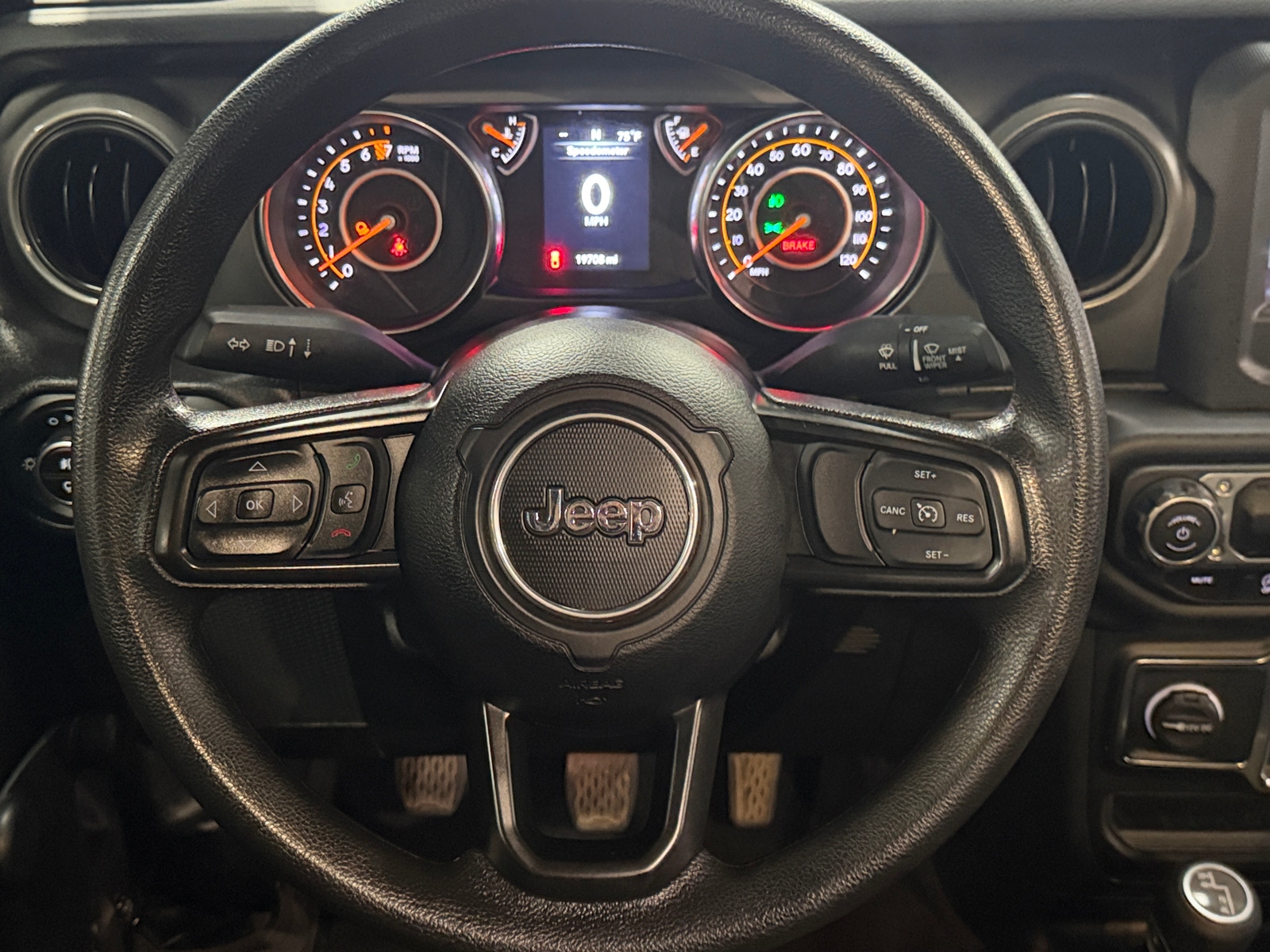 Thumbnail: 2023 Jeep Gladiator - 5
