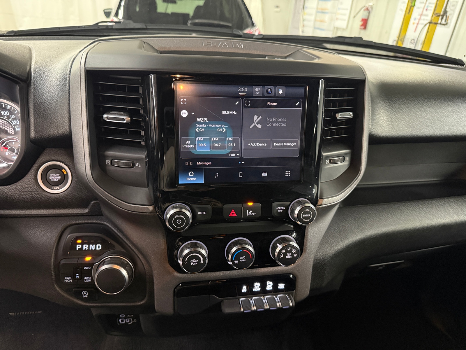 Thumbnail: 2025 RAM 1500 - 4