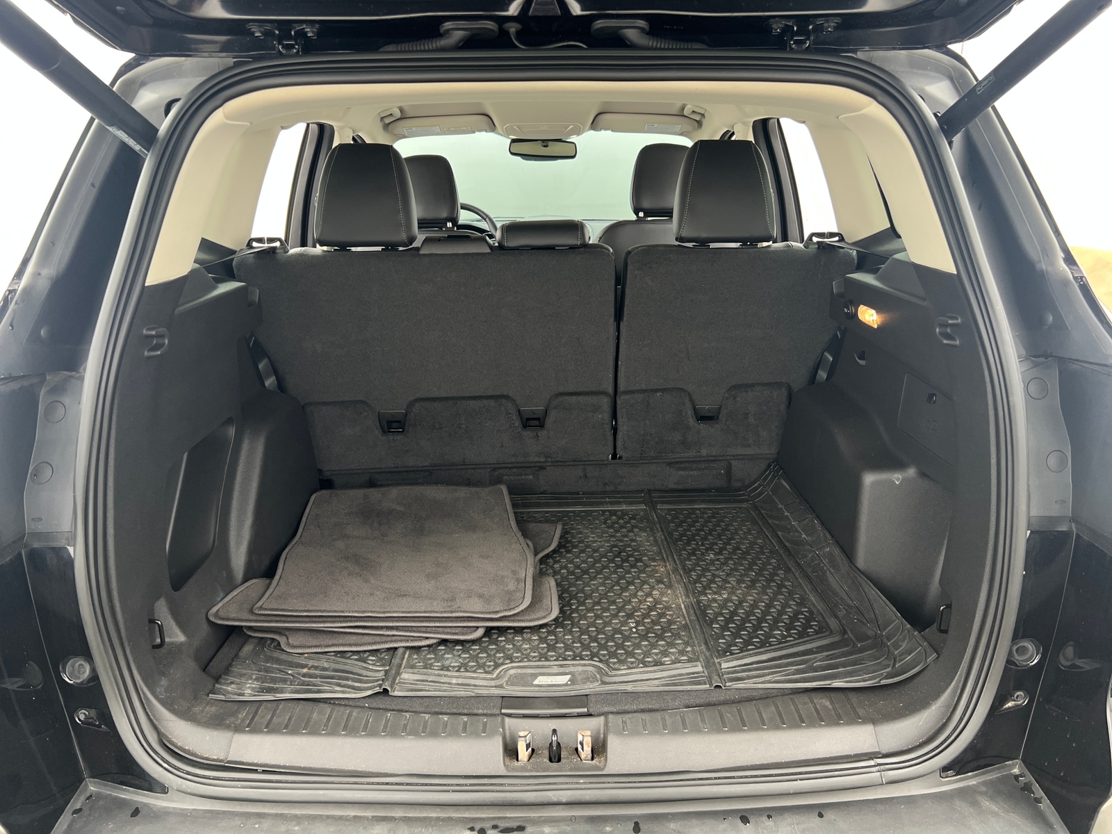 Thumbnail: 2019 Ford Escape - 6