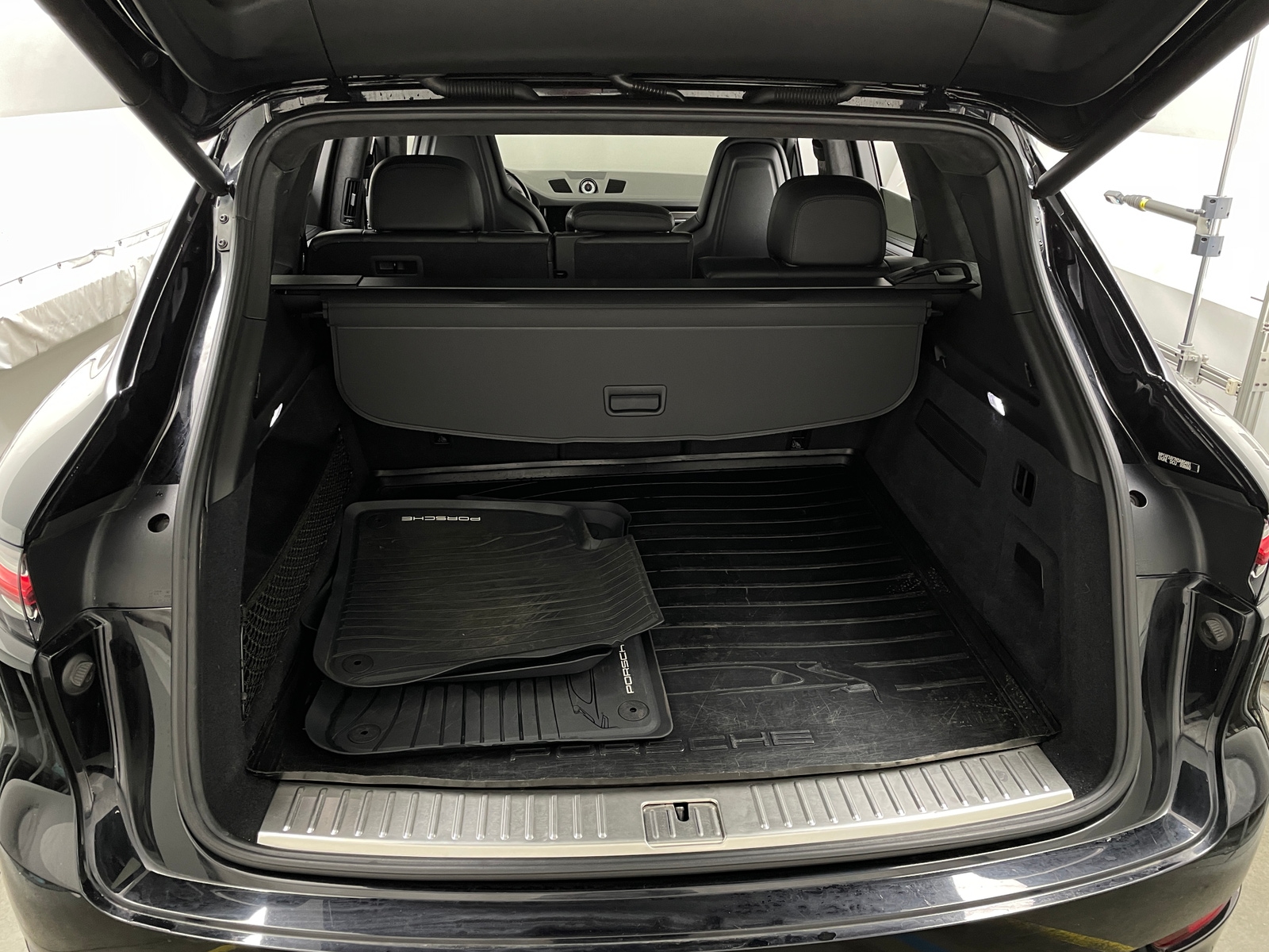 Thumbnail: 2019 Porsche Cayenne - 6