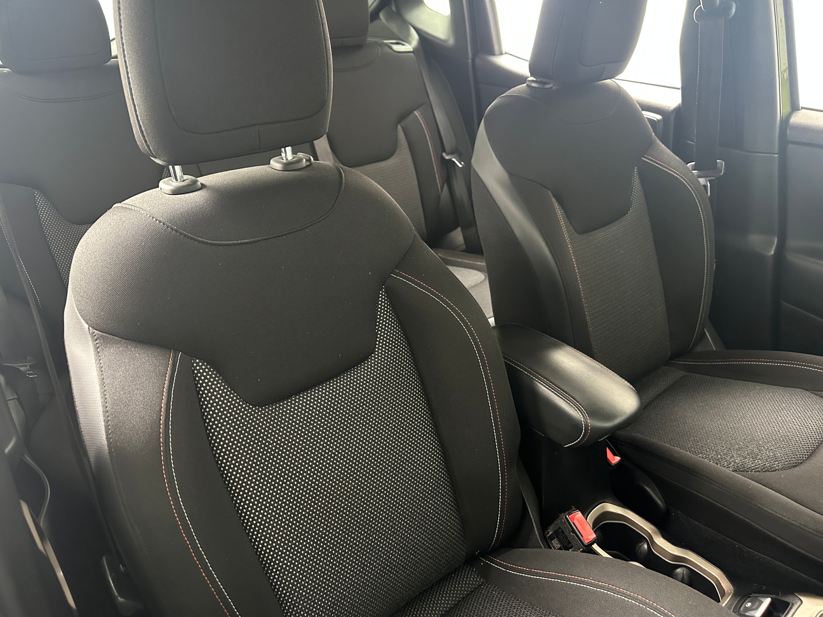 Thumbnail: 2016 Jeep Renegade - 2