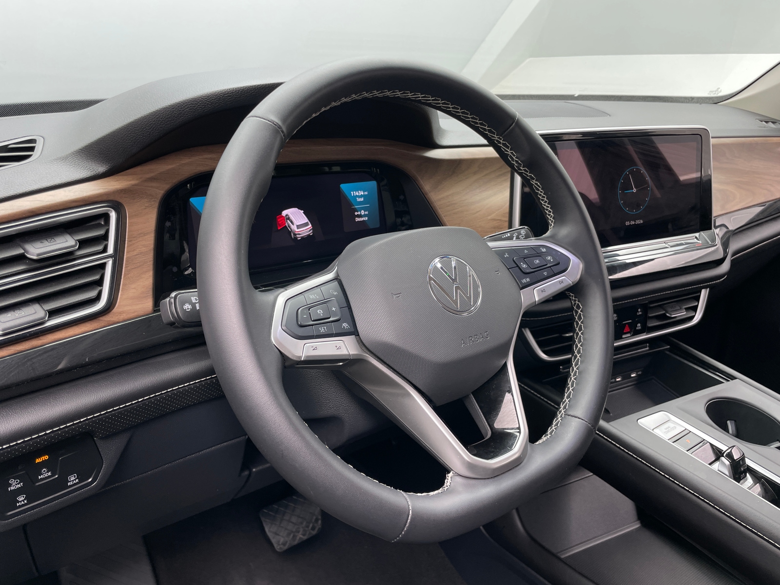 Thumbnail: 2026 Volkswagen Atlas - 4