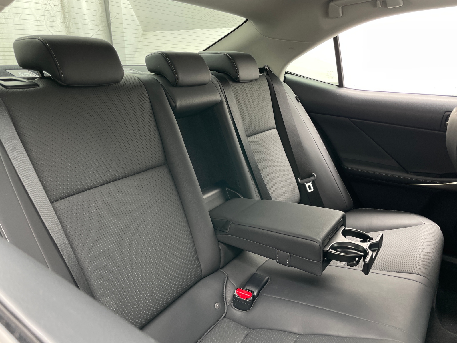 Thumbnail: 2019 Lexus IS - 5