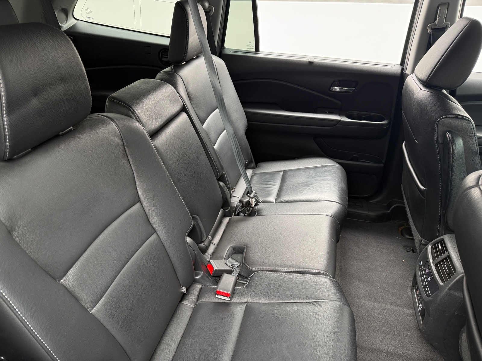 Thumbnail: 2017 Honda Pilot - 5
