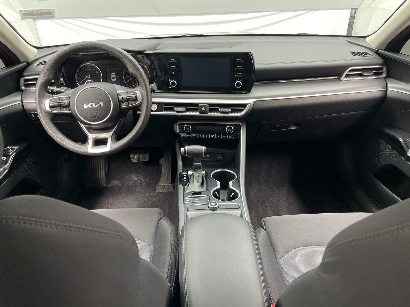 Thumbnail: 2023 Kia K5 - 3
