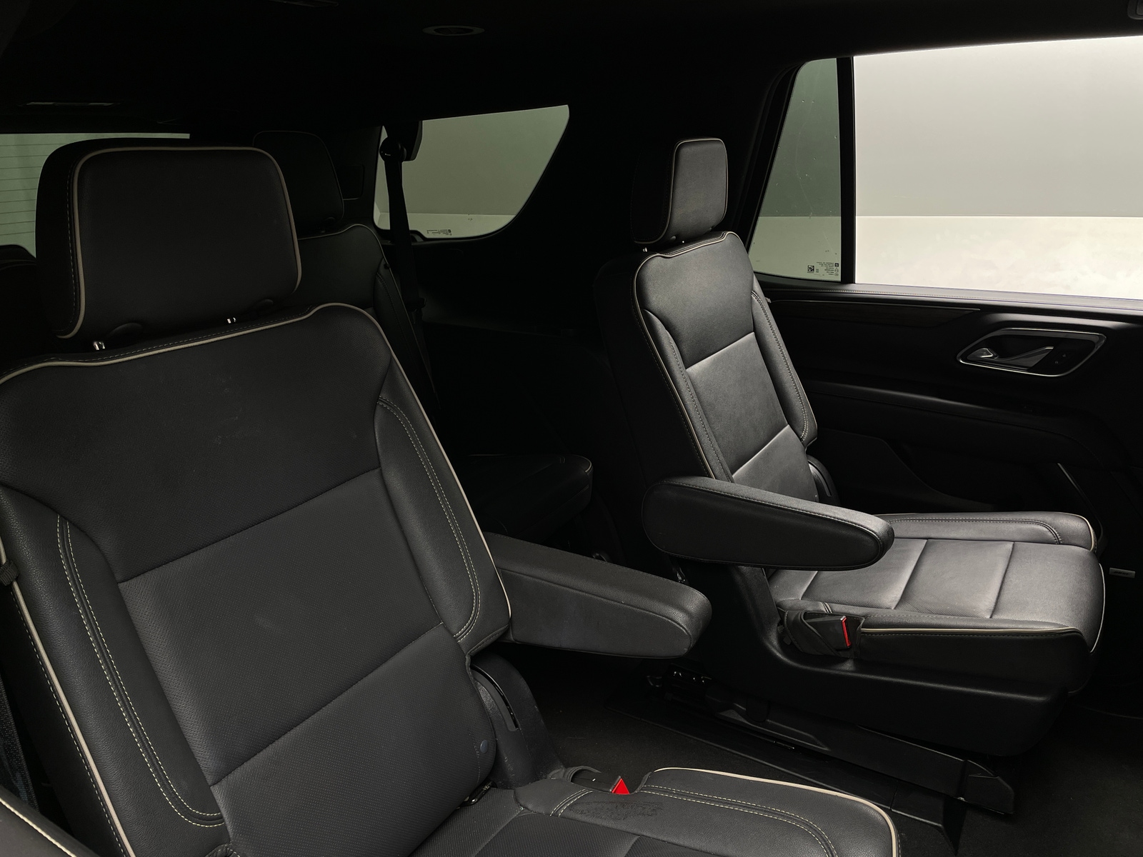 Thumbnail: 2023 Chevrolet Tahoe - 5