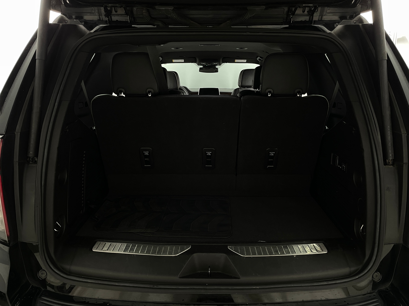 Thumbnail: 2023 Chevrolet Tahoe - 6