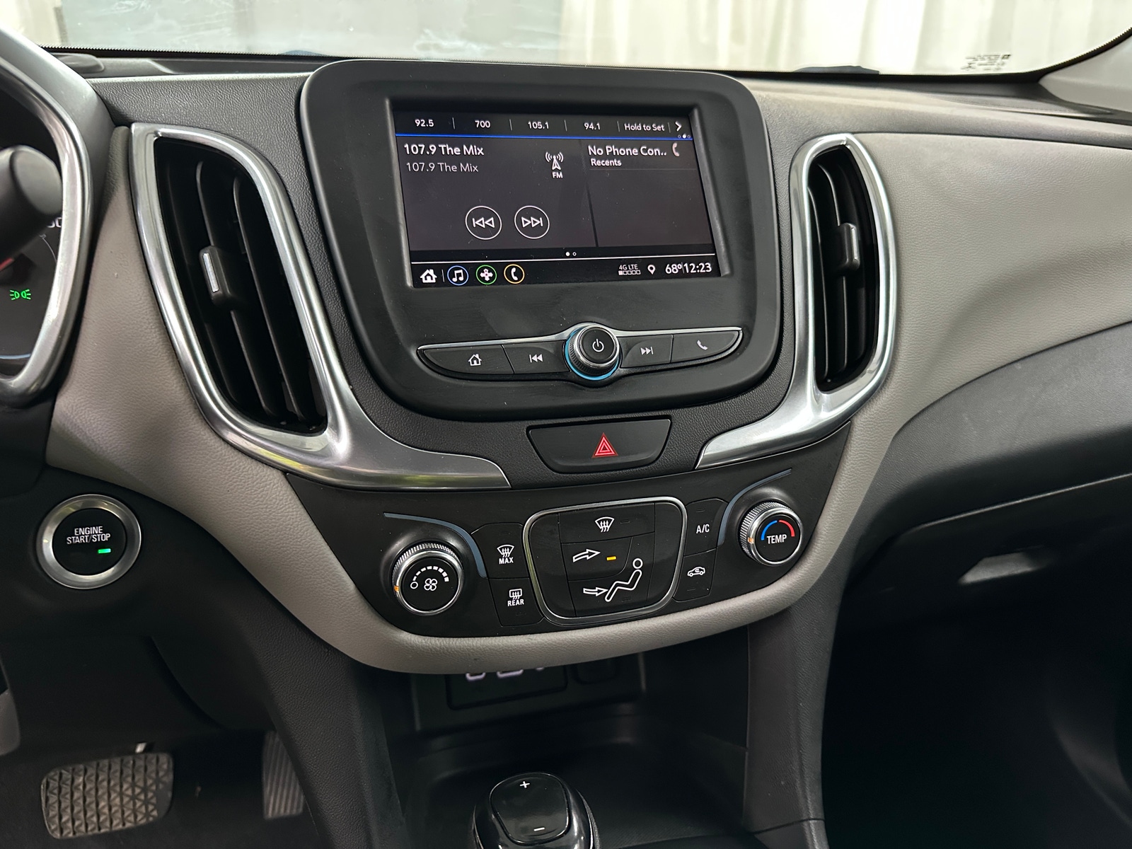 Thumbnail: 2021 Chevrolet Equinox - 4