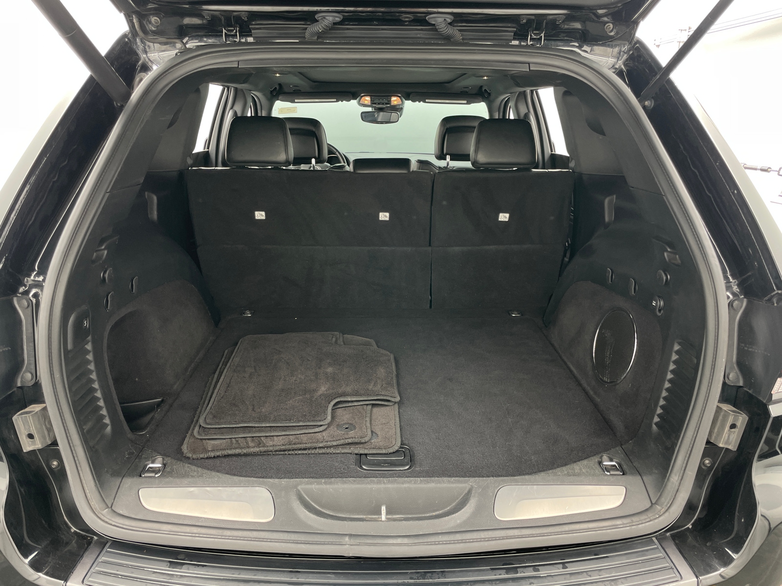 Thumbnail: 2018 Jeep Grand Cherokee - 6