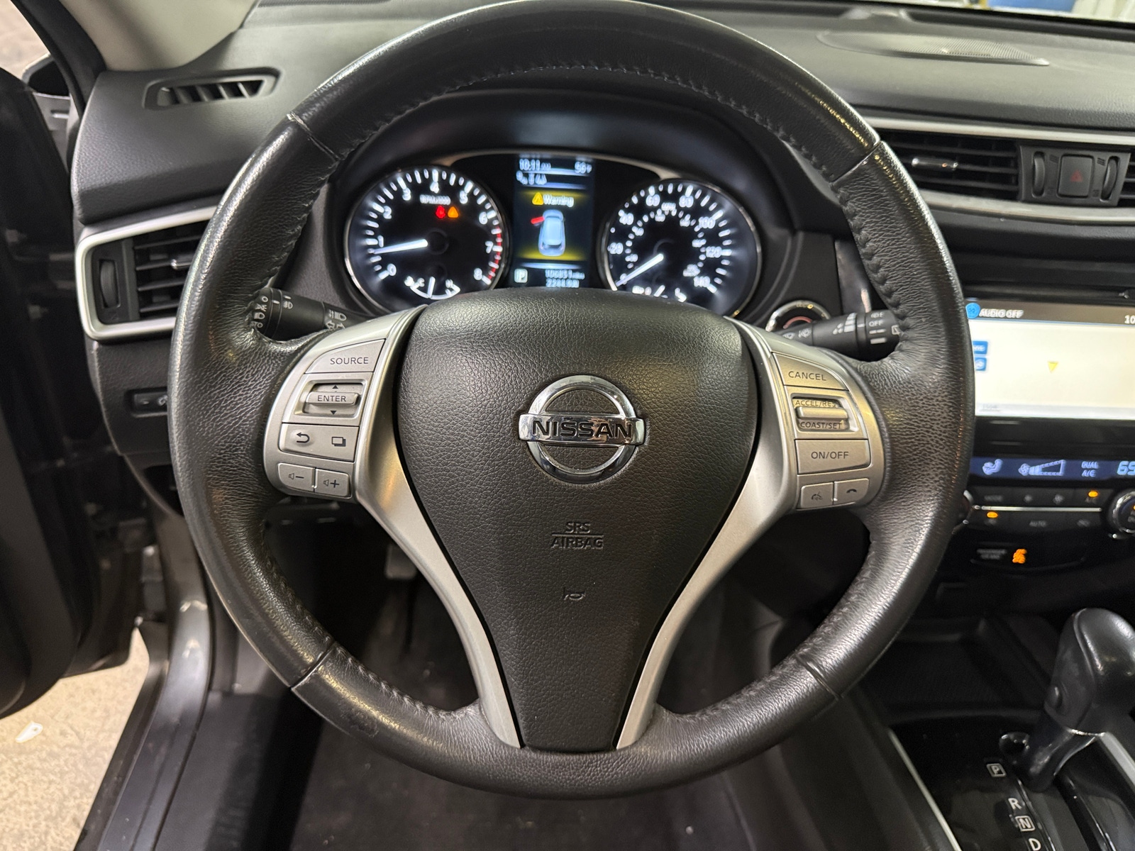 Thumbnail: 2015 Nissan Rogue - 4
