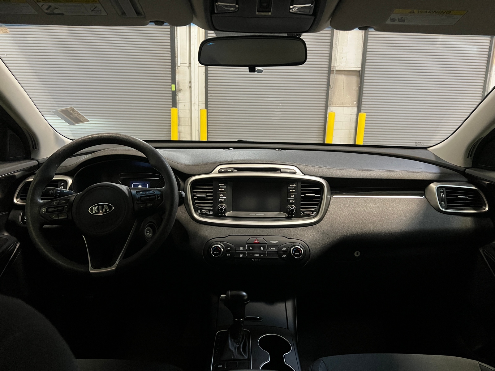 Thumbnail: 2018 Kia Sorento - 3