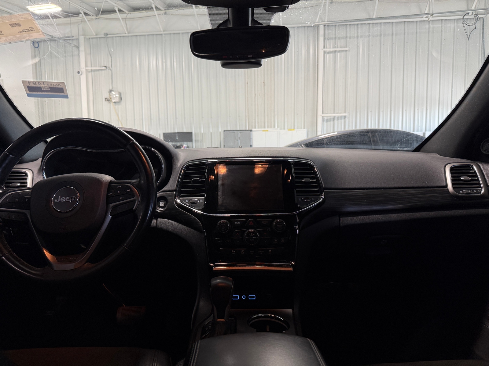Thumbnail: 2019 Jeep Grand Cherokee - 3