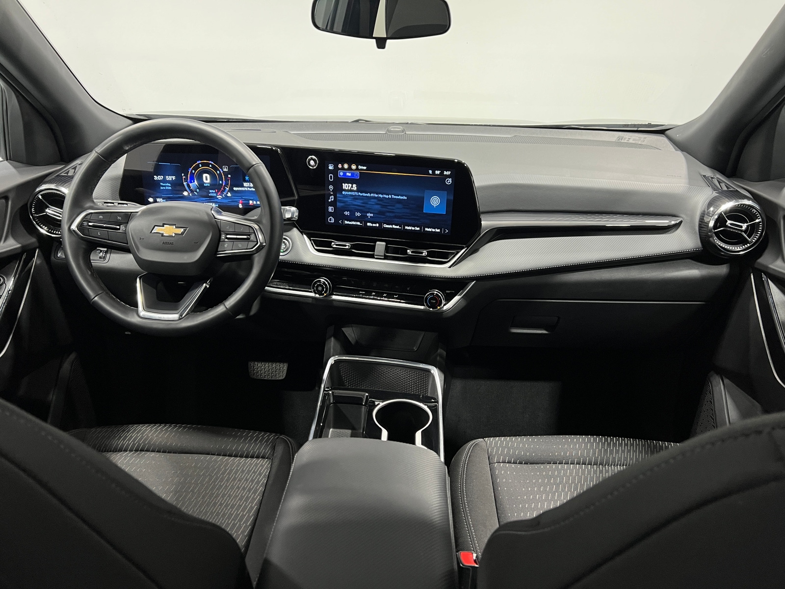 Thumbnail: 2025 Chevrolet Equinox - 3