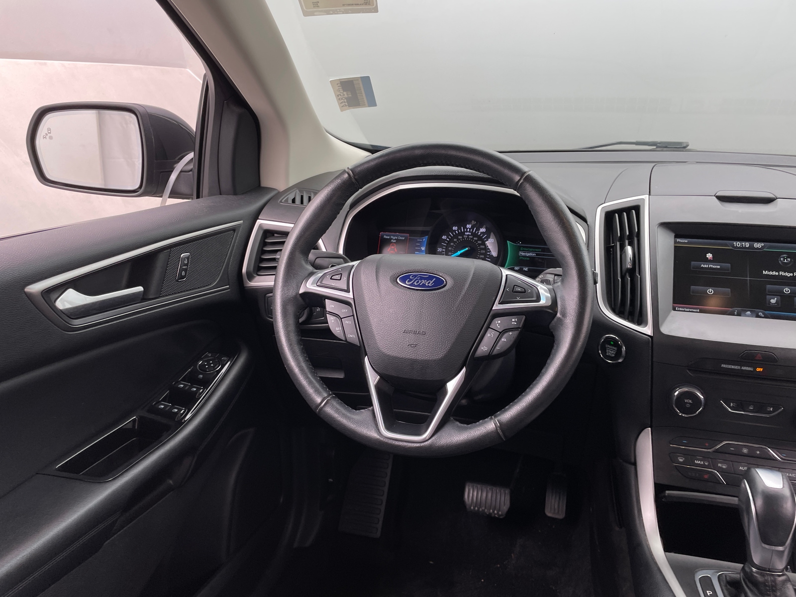 Thumbnail: 2015 Ford Edge - 4