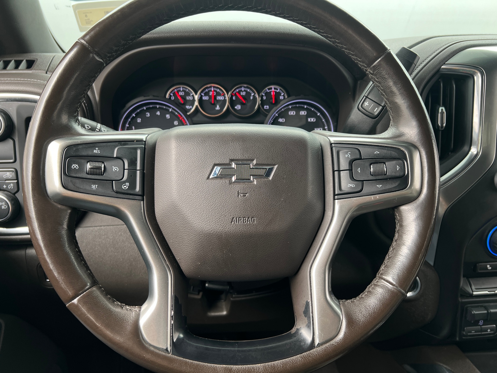 Thumbnail: 2020 Chevrolet Silverado 1500 - 5