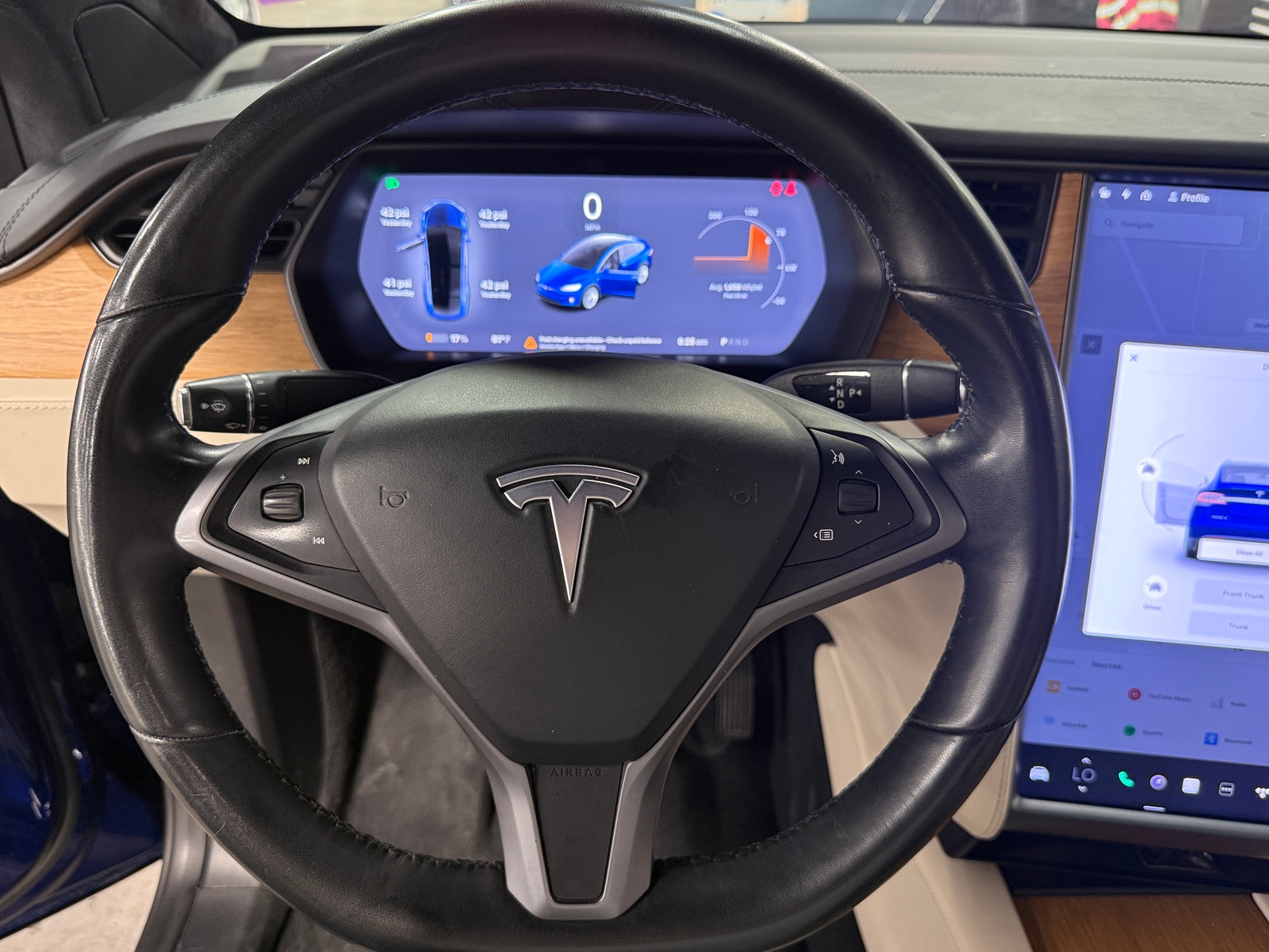 Thumbnail: 2020 Tesla Model X - 4