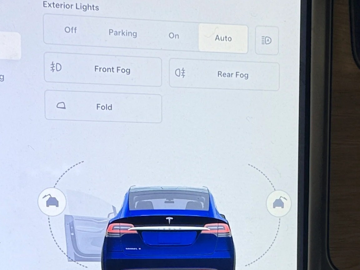 Thumbnail: 2020 Tesla Model X - 3