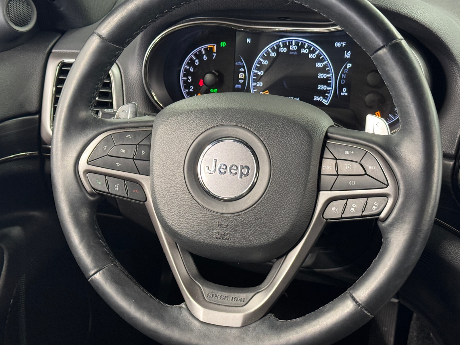 Thumbnail: 2021 Jeep Grand Cherokee - 4