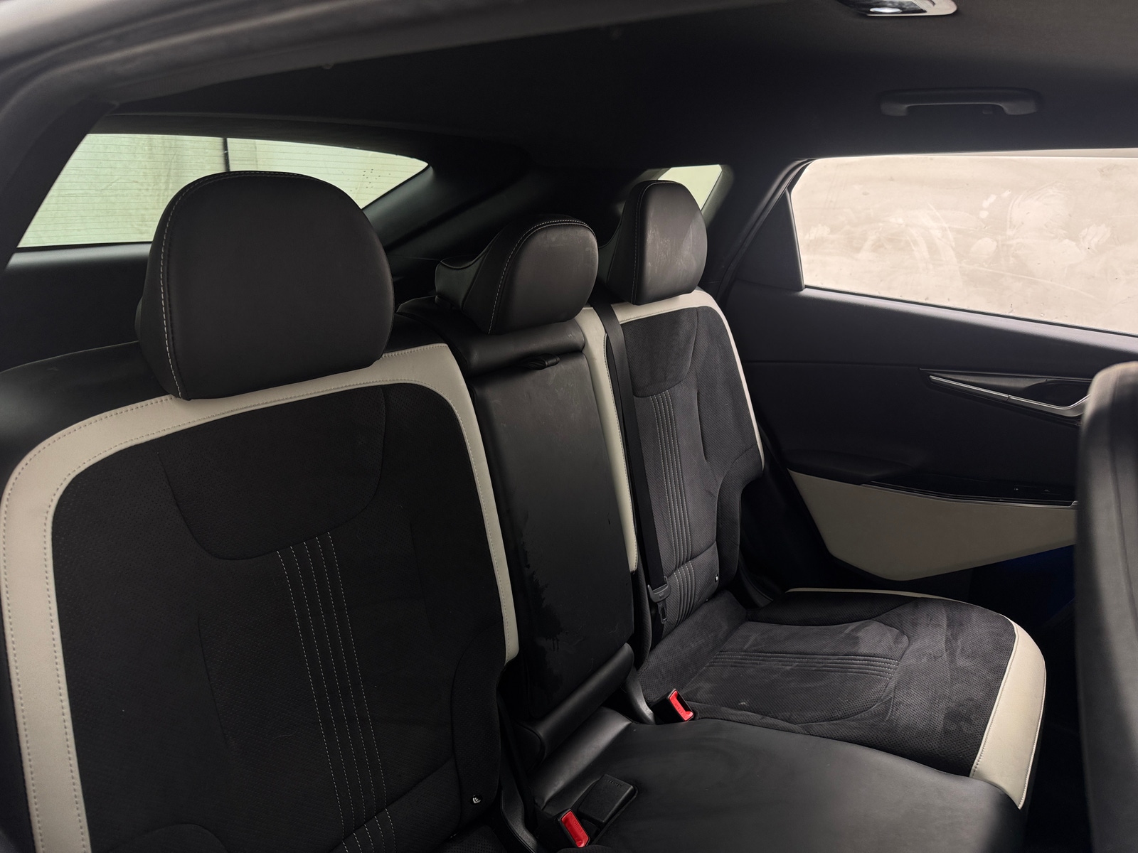 Thumbnail: 2023 Kia EV6 - 6