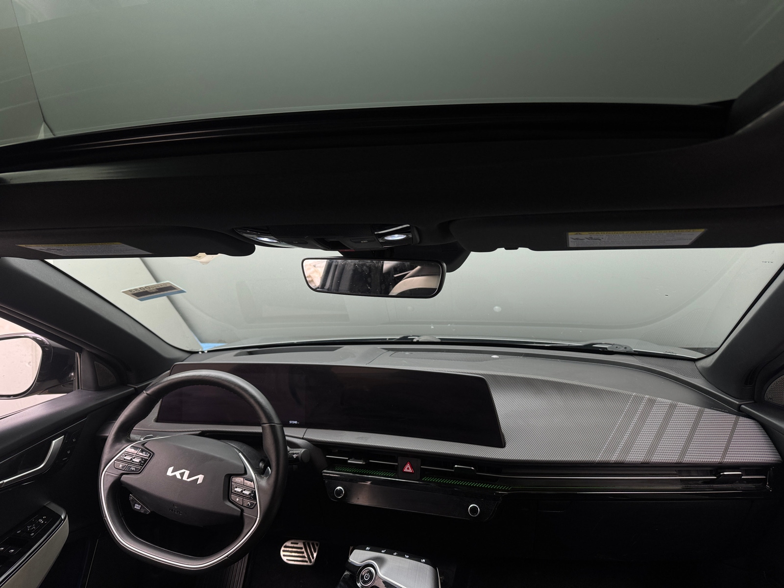 Thumbnail: 2023 Kia EV6 - 3