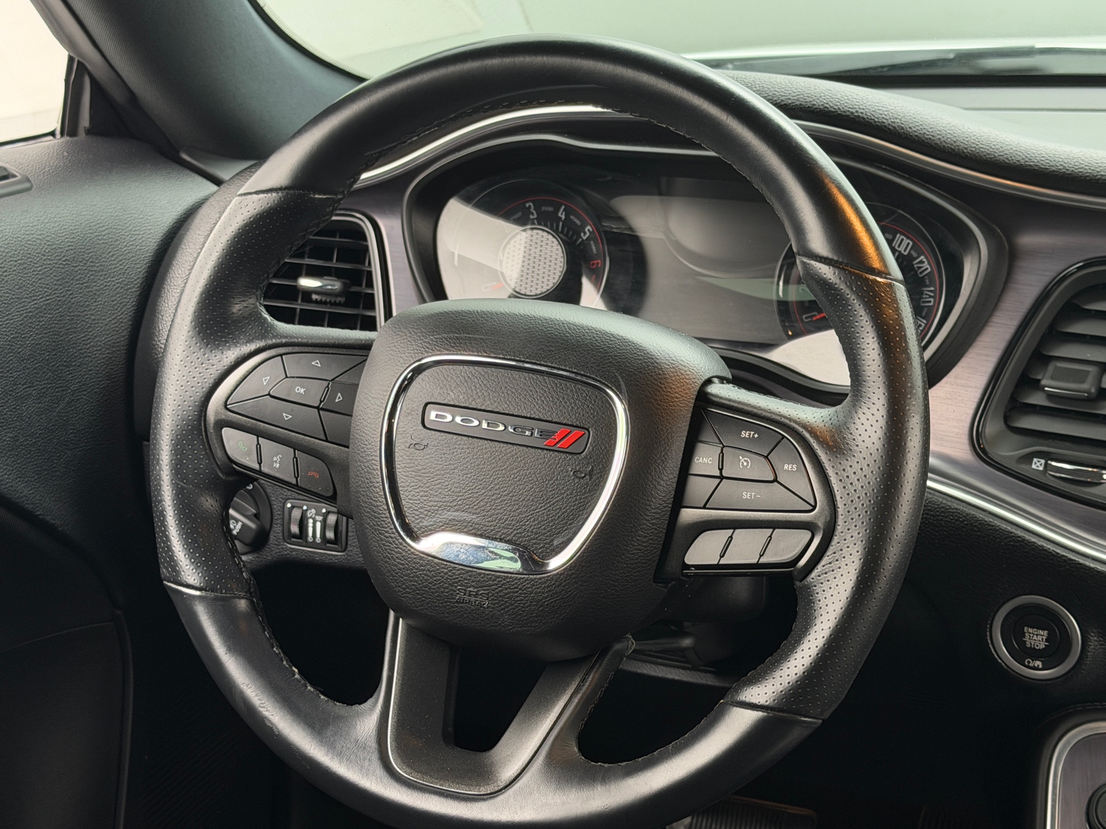 Thumbnail: 2018 Dodge Challenger - 4