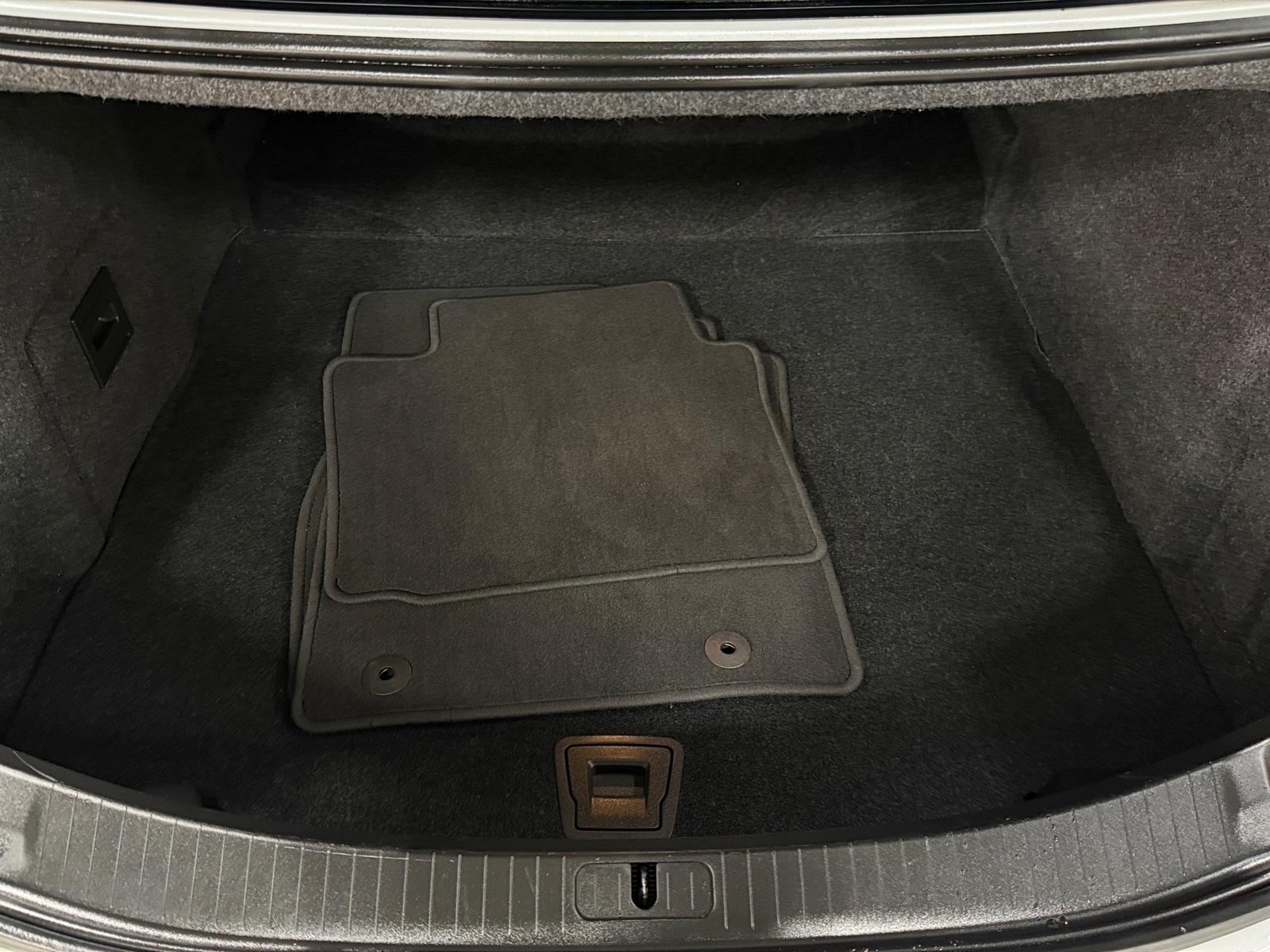 Thumbnail: 2016 Cadillac XTS - 6