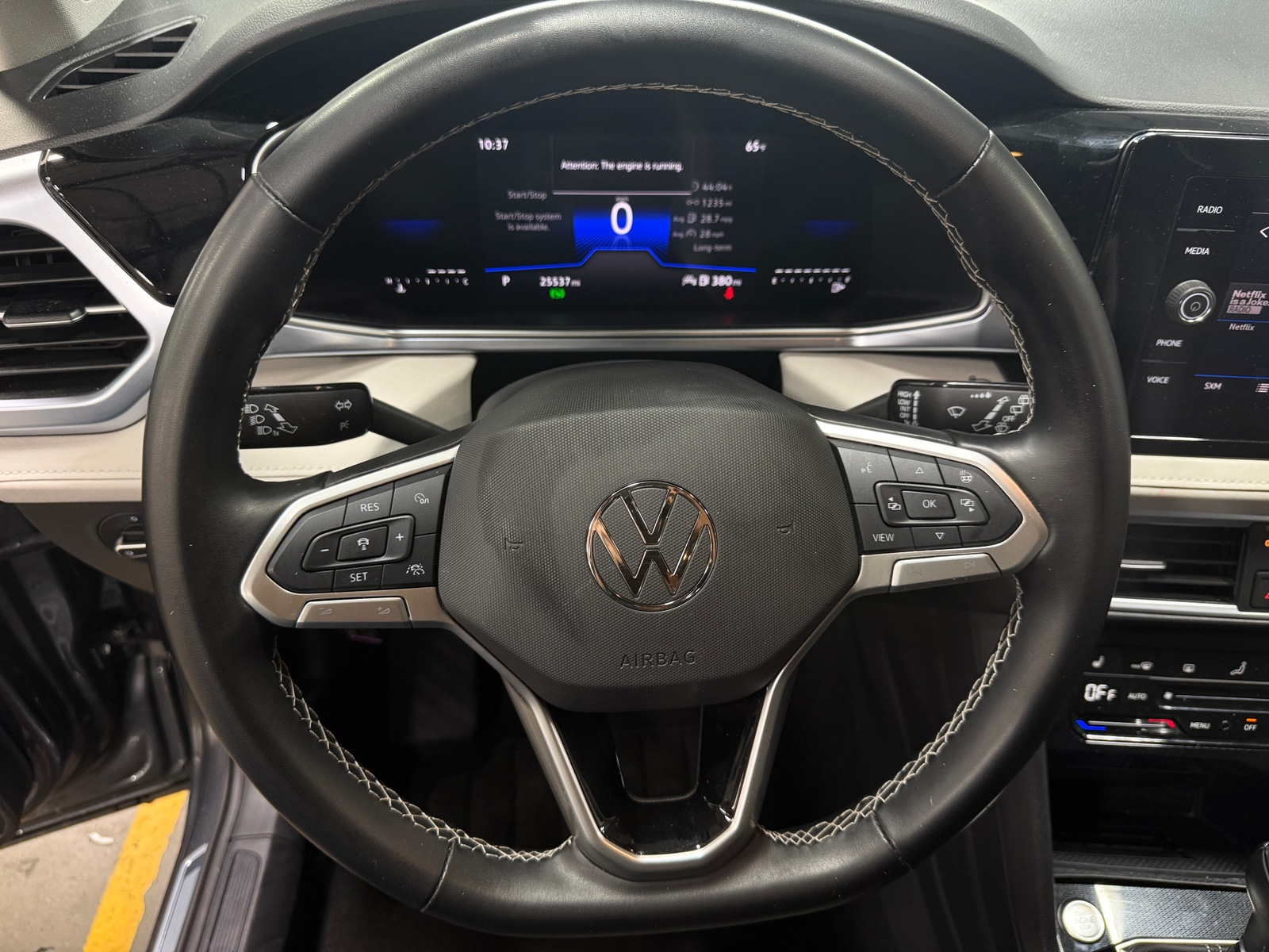 Thumbnail: 2025 Volkswagen Taos - 5