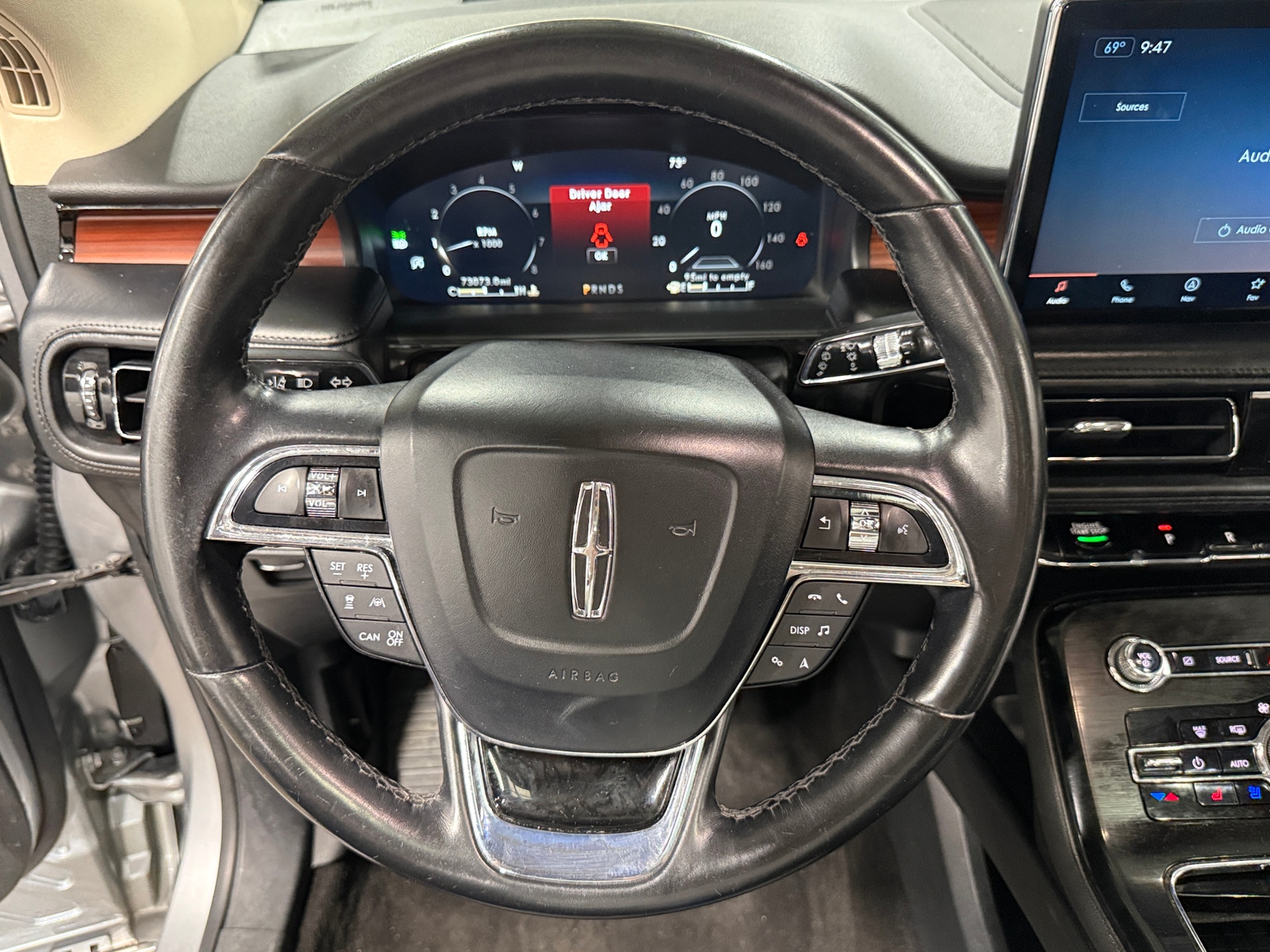 Thumbnail: 2021 Lincoln Nautilus - 4