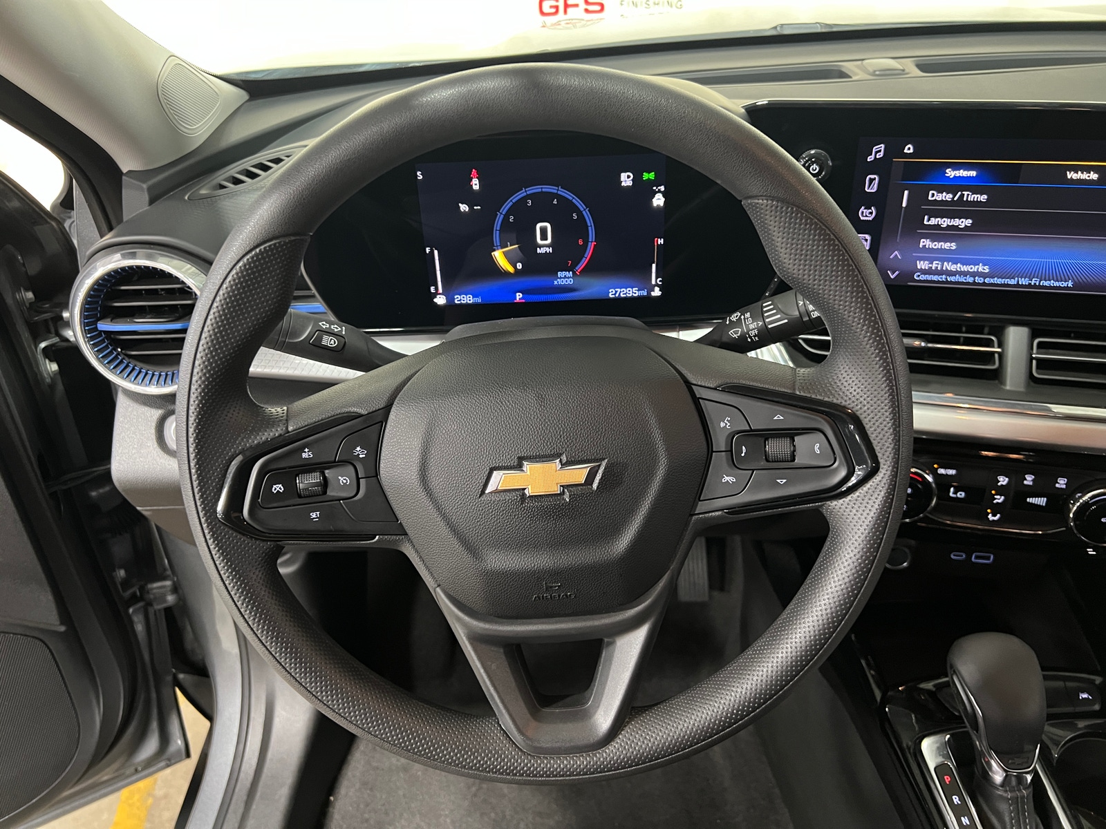 Thumbnail: 2025 Chevrolet Trax - 5