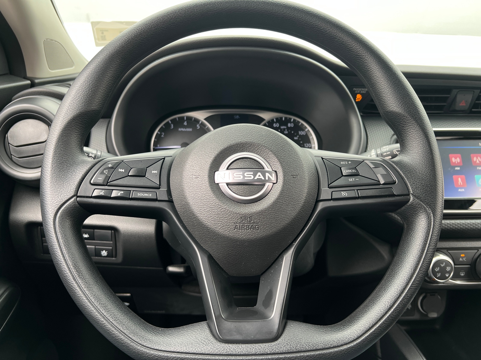 Thumbnail: 2025 Nissan Kicks - 5