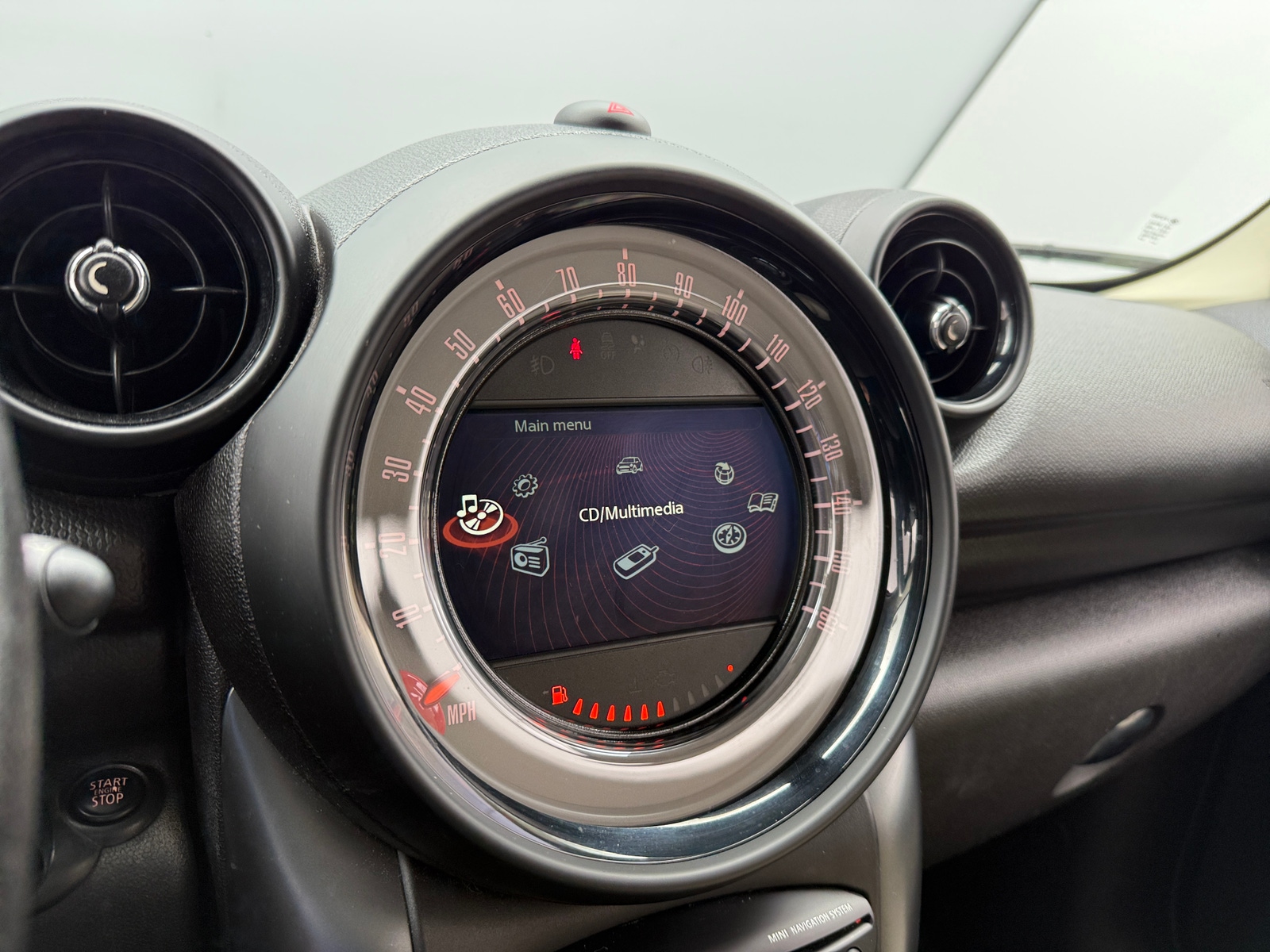 Thumbnail: 2015 MINI Cooper Countryman - 3