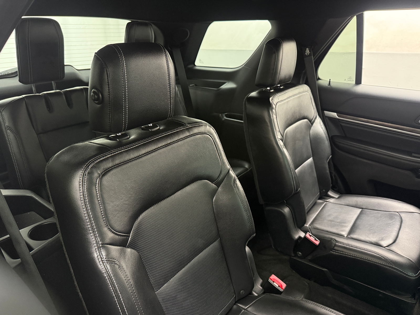 Thumbnail: 2016 Ford Explorer - 5