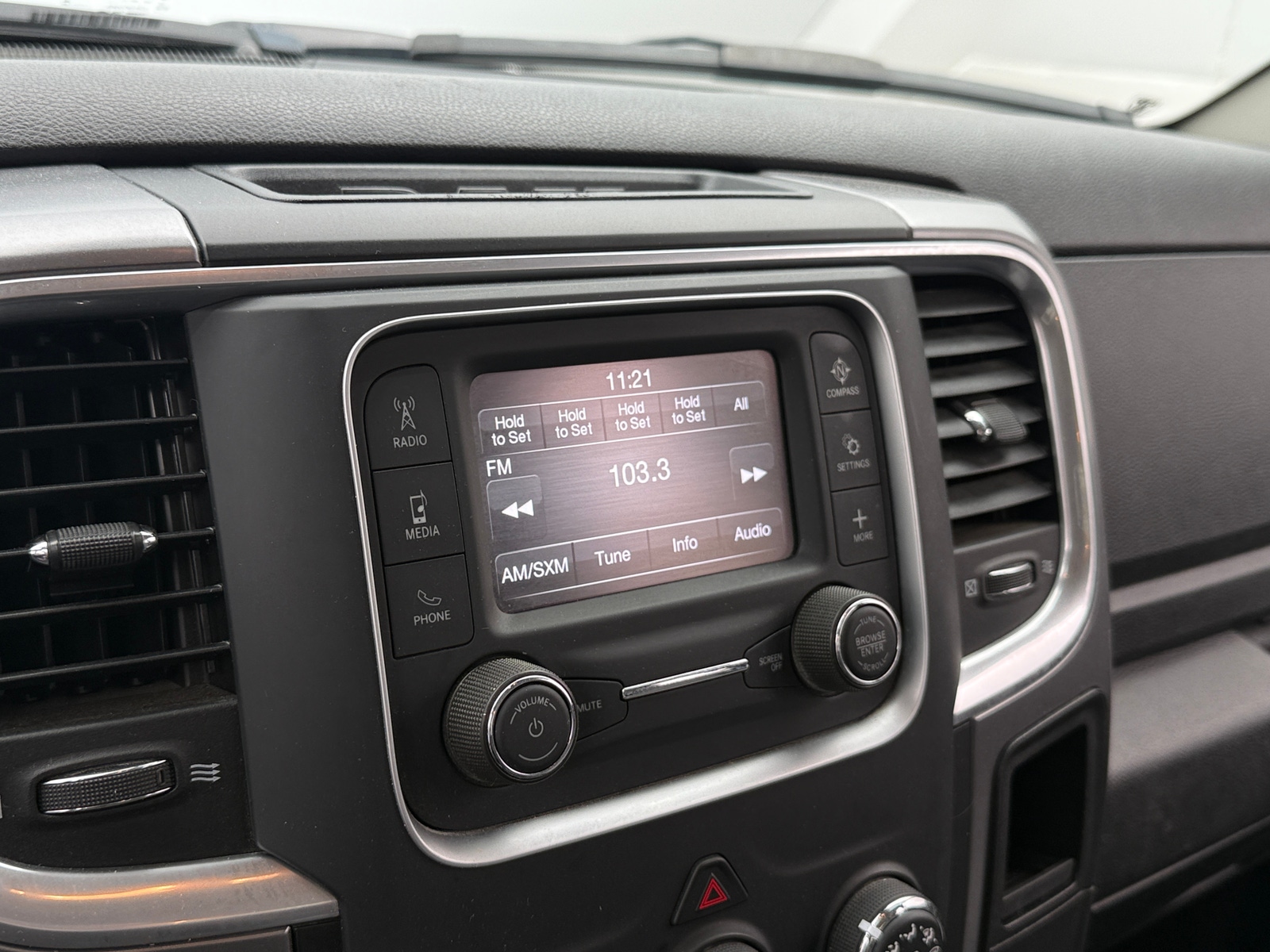 Thumbnail: 2024 RAM 1500 Classic - 4