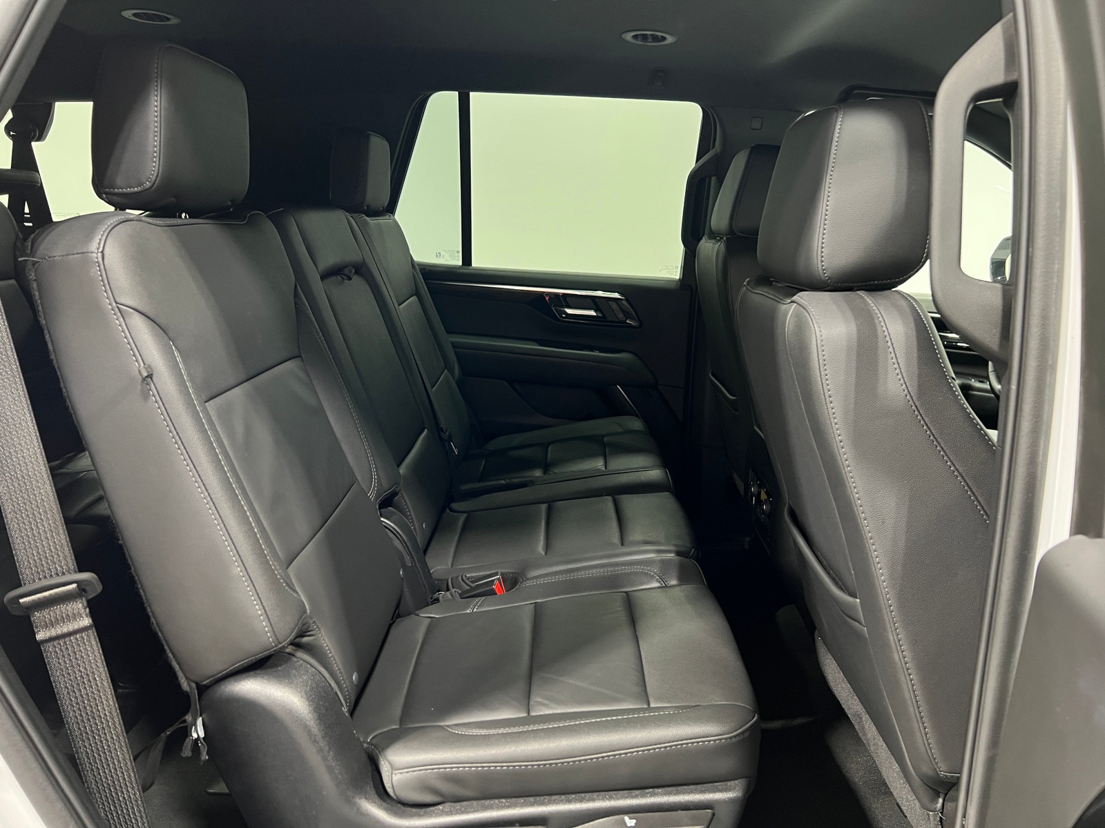 Thumbnail: 2025 Chevrolet Tahoe - 5