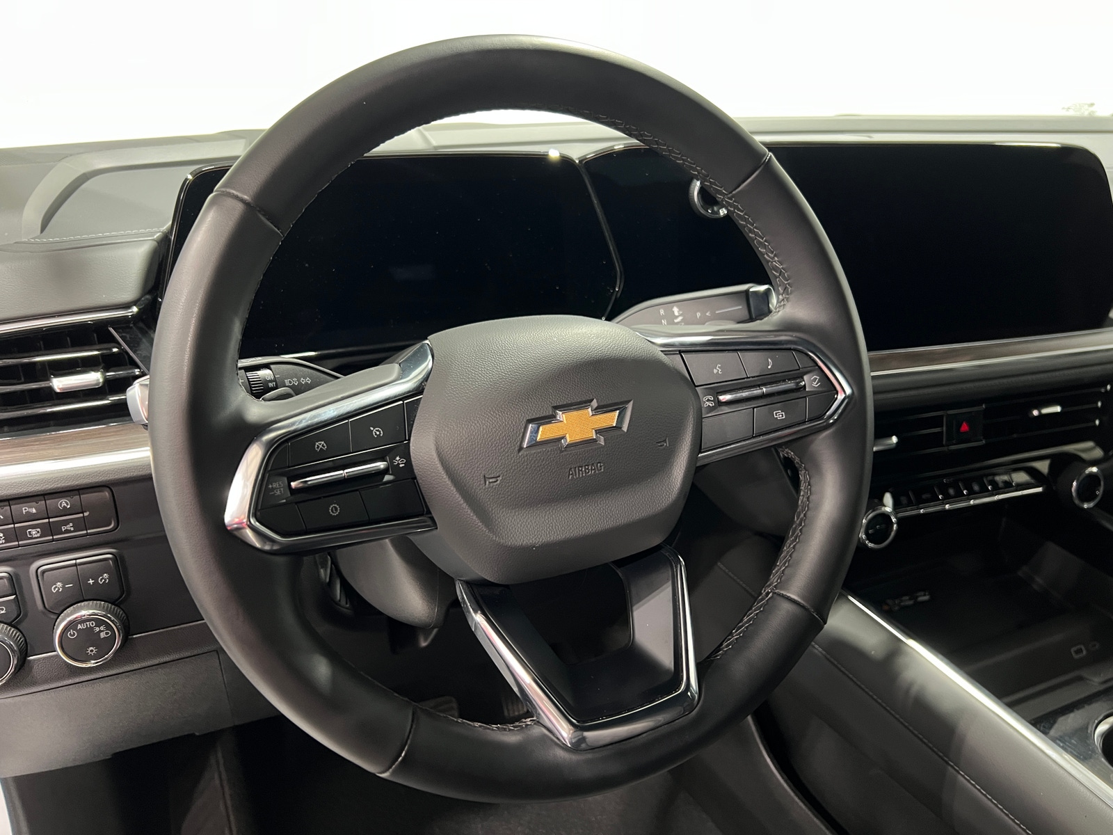 Thumbnail: 2025 Chevrolet Tahoe - 4