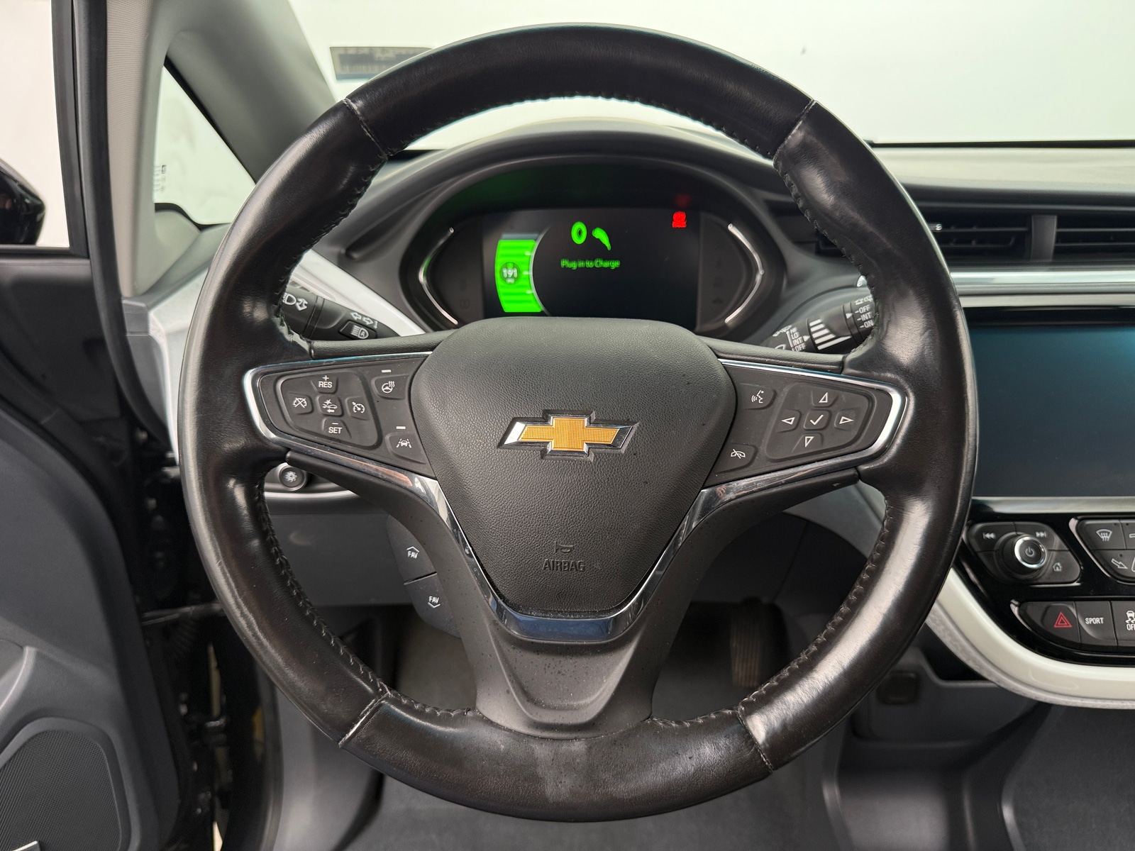 Thumbnail: 2020 Chevrolet Bolt EV - 4
