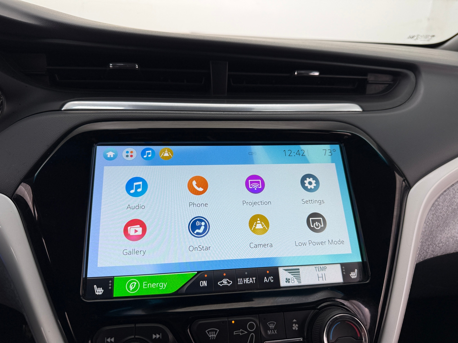 Thumbnail: 2020 Chevrolet Bolt EV - 3