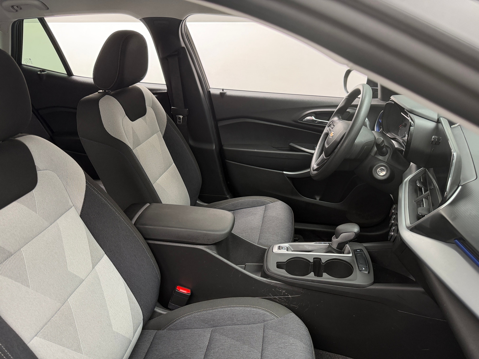 Thumbnail: 2024 Chevrolet Trax - 2