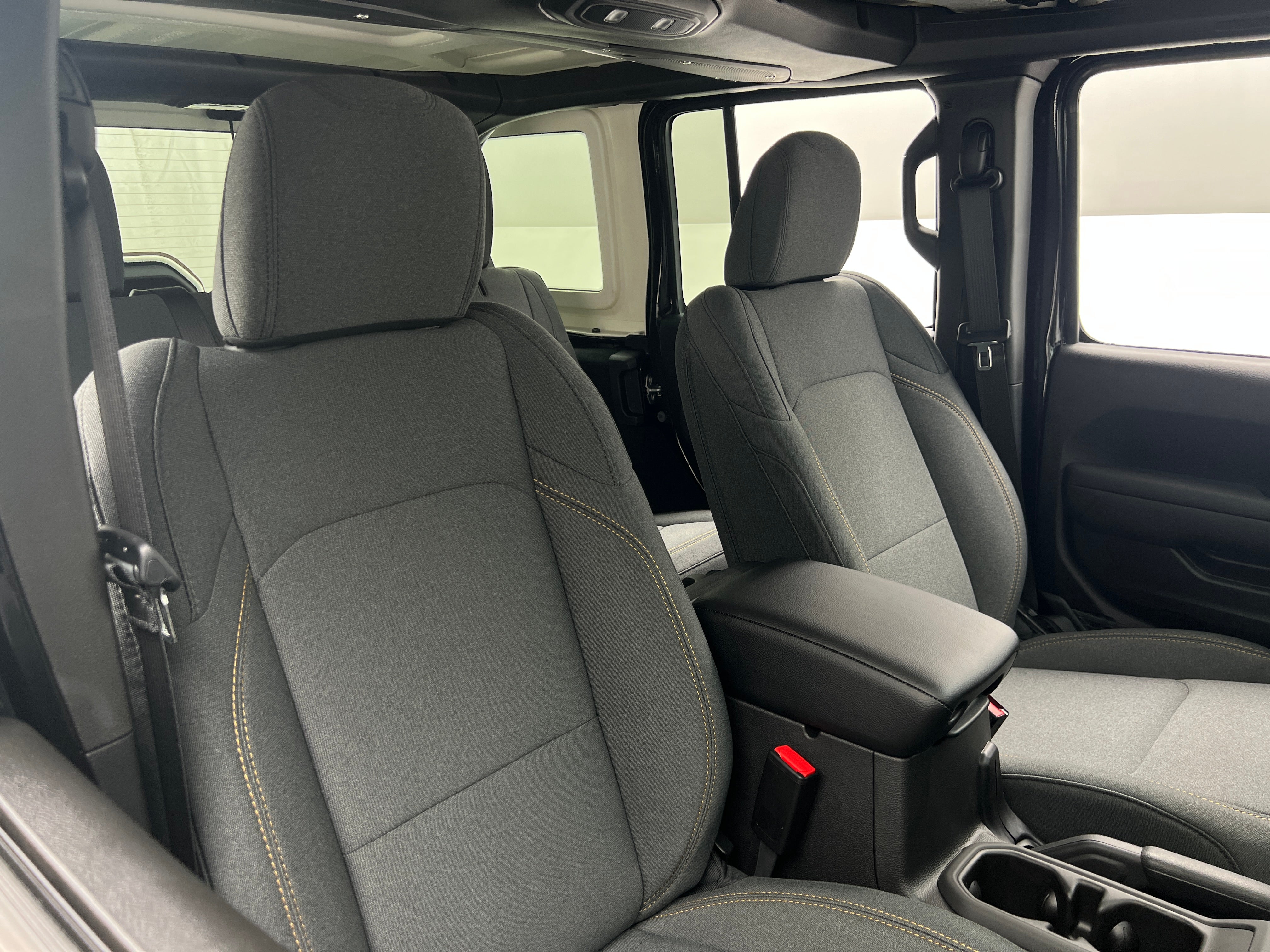 2026 Jeep Wrangler Sport S's photo