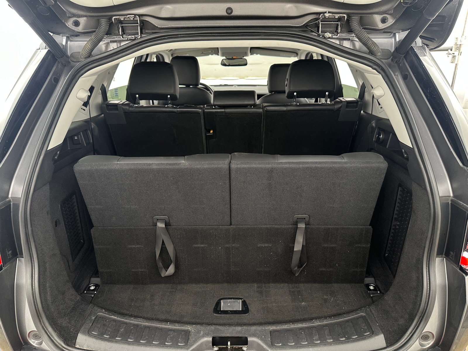 Thumbnail: 2018 Land Rover Discovery Sport - 6