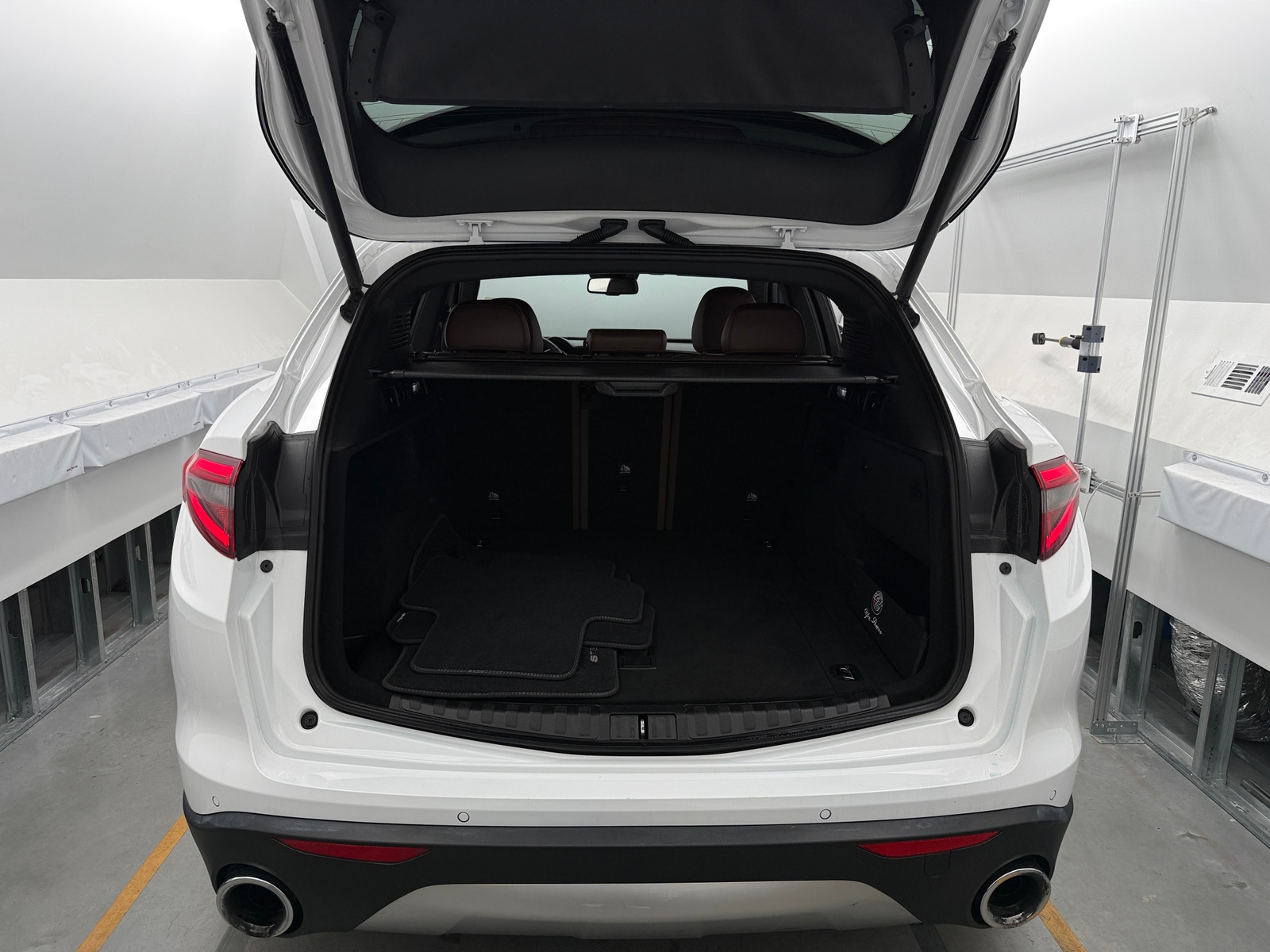 Thumbnail: 2019 Alfa Romeo Stelvio - 6