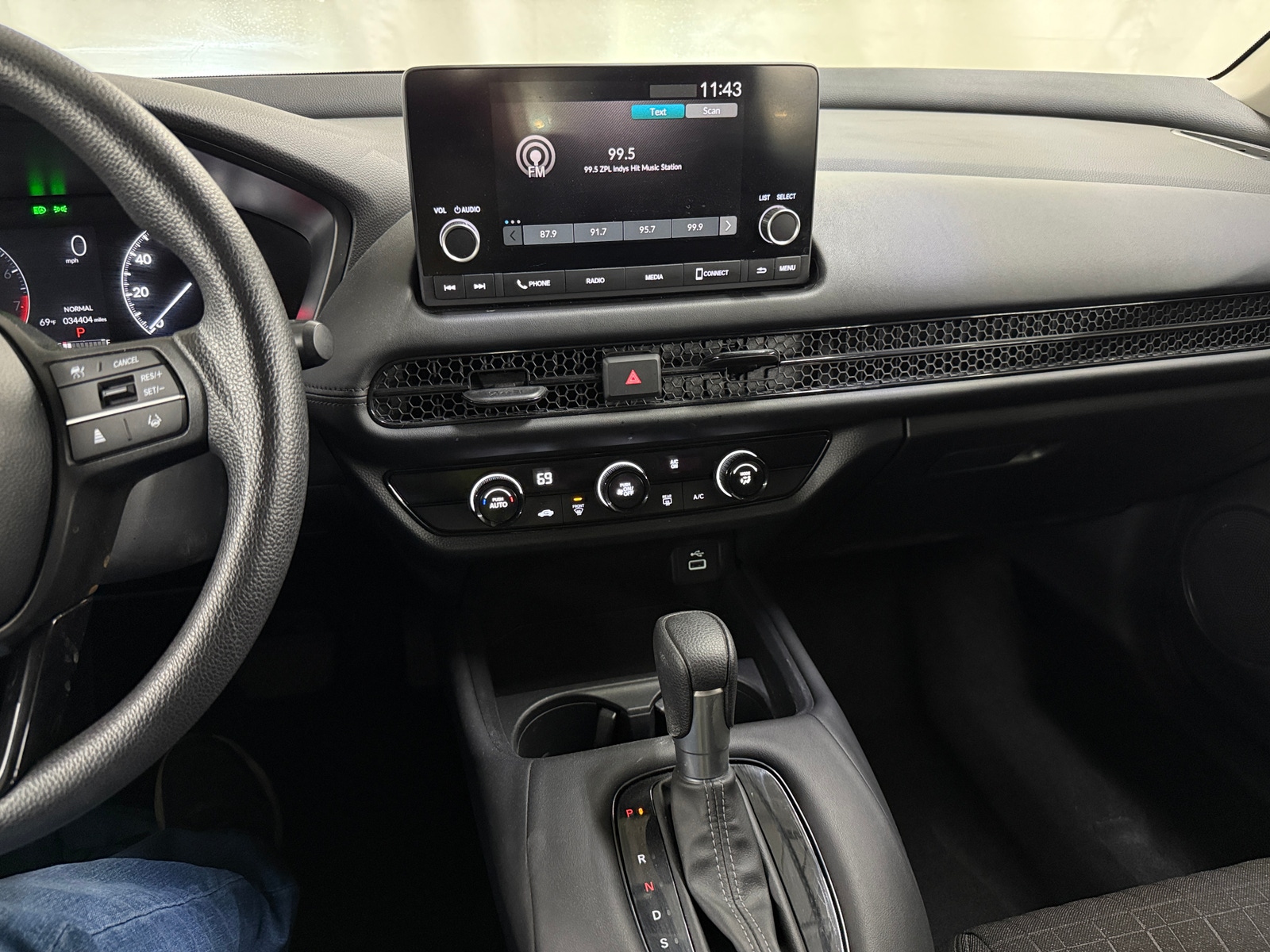 Thumbnail: 2023 Honda HR-V - 4