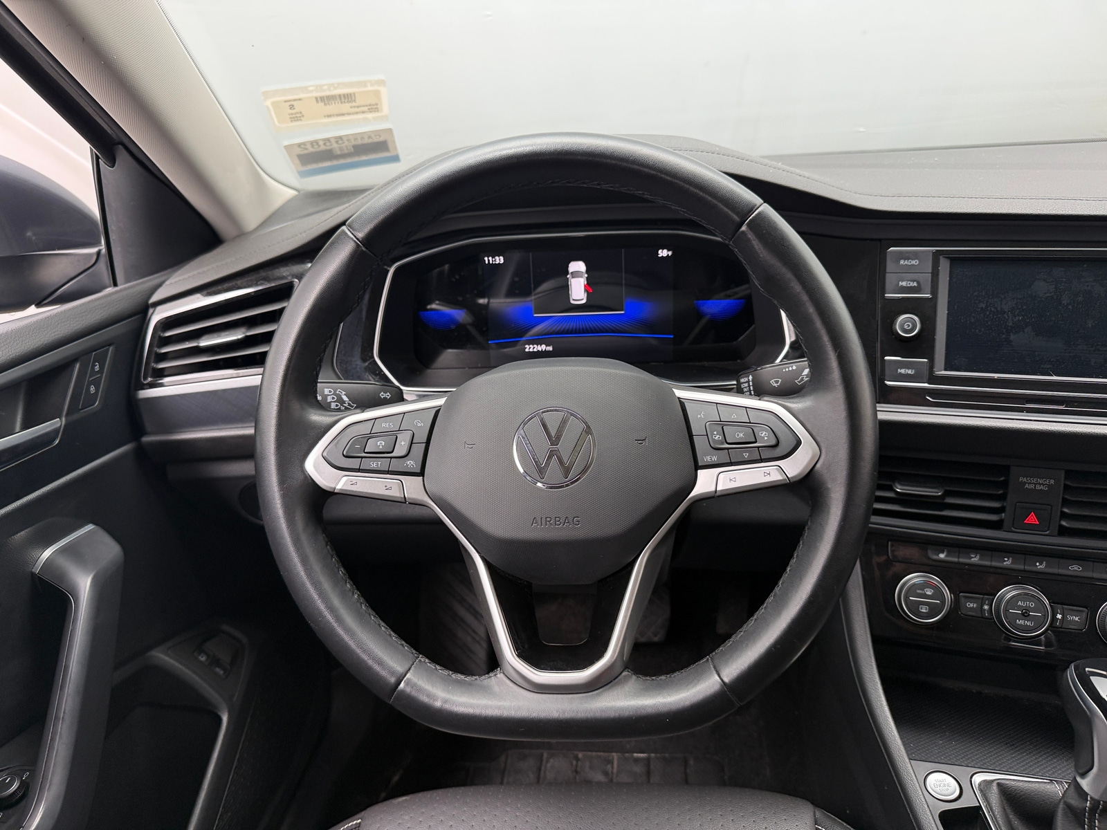 Thumbnail: 2023 Volkswagen Jetta - 4