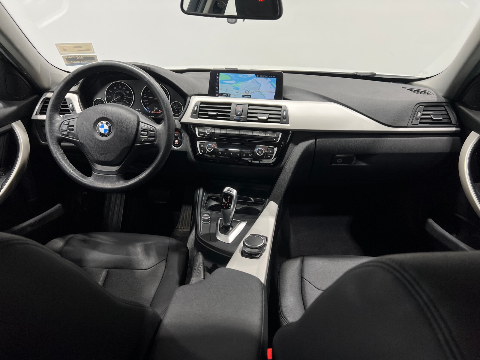Thumbnail: 2018 BMW 3 Series - 2