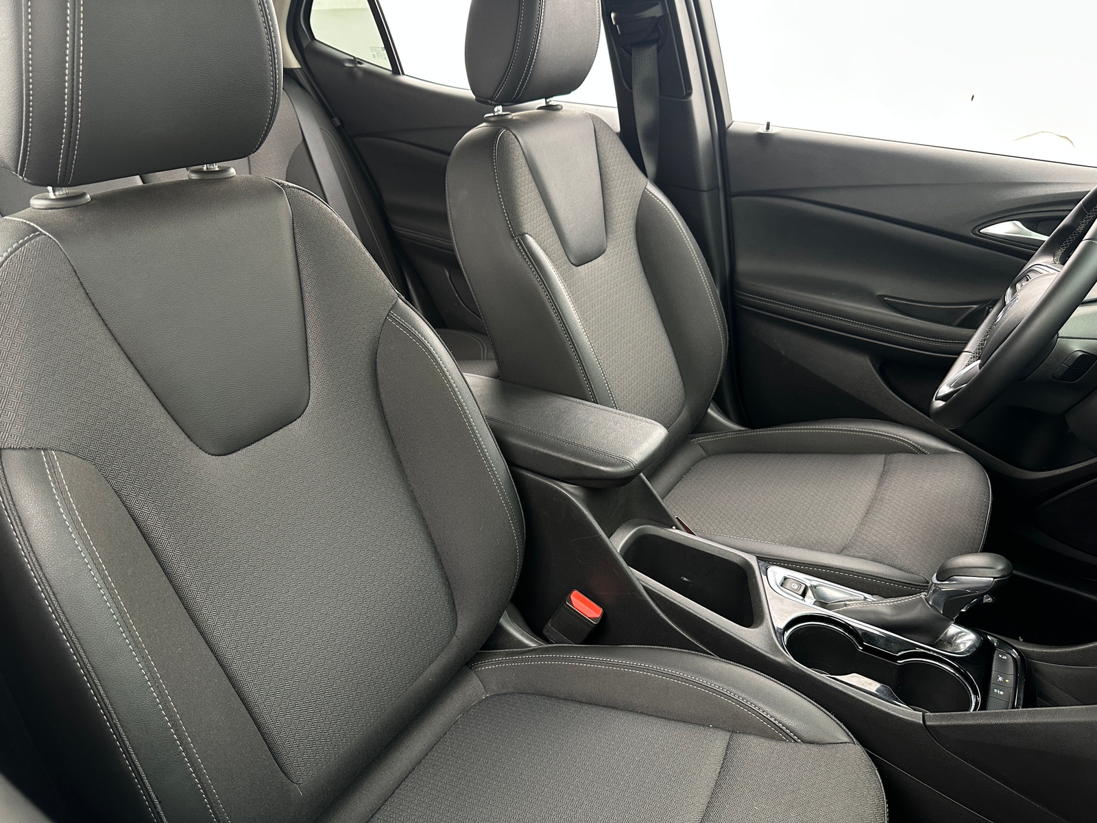 Thumbnail: 2025 Buick Encore GX - 2